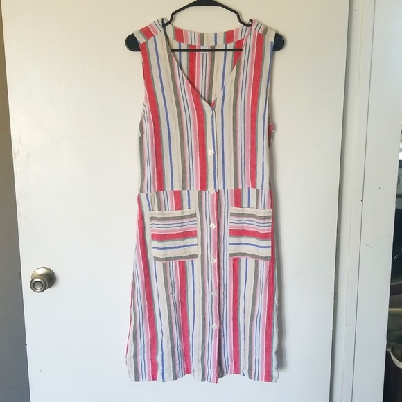 Old Navy Dresses & Skirts - Striped button up dress